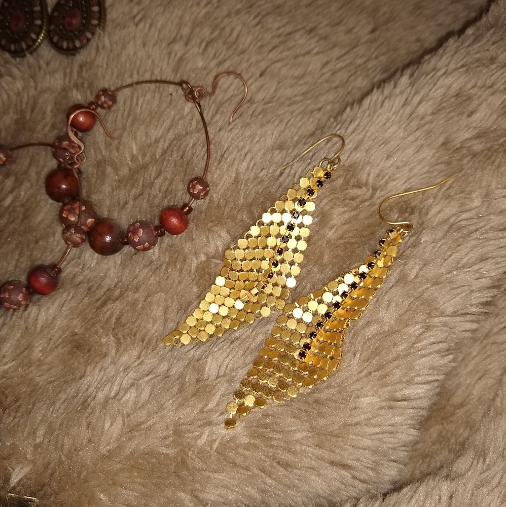 Earring bundle - Picture 2 of 5